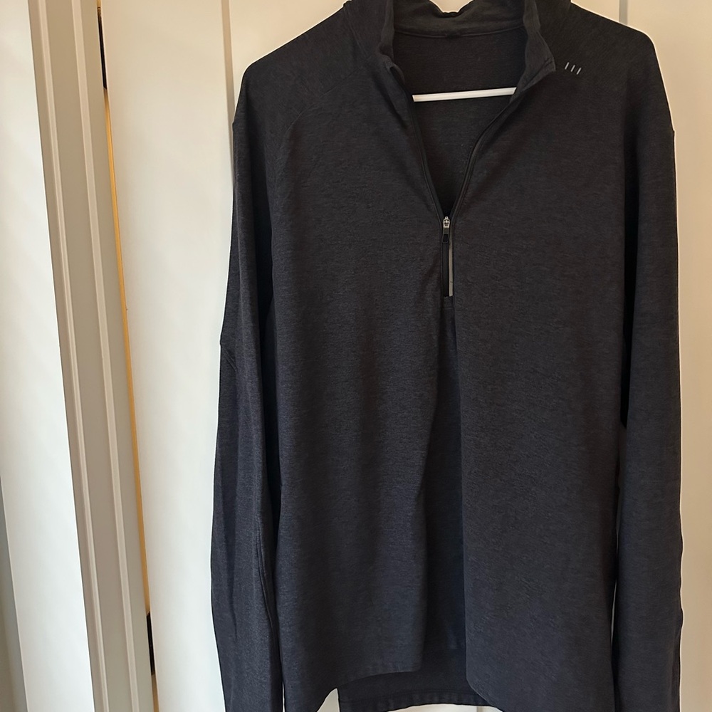 Men’s Lulu Quarter Zip-size L but tags removed -like new condition - Picture 2 of 9